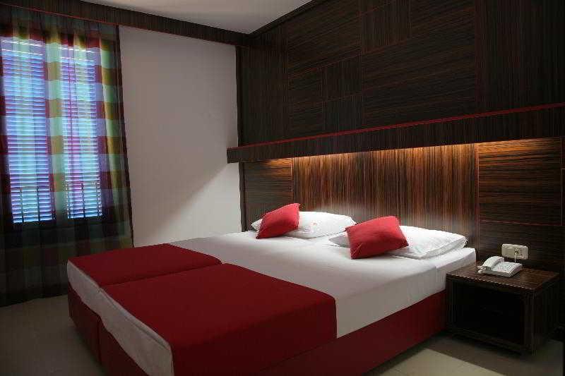 Hotel Slovenska Plaza Standard Budua Esterno foto