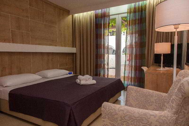 Hotel Slovenska Plaza Standard Budua Esterno foto