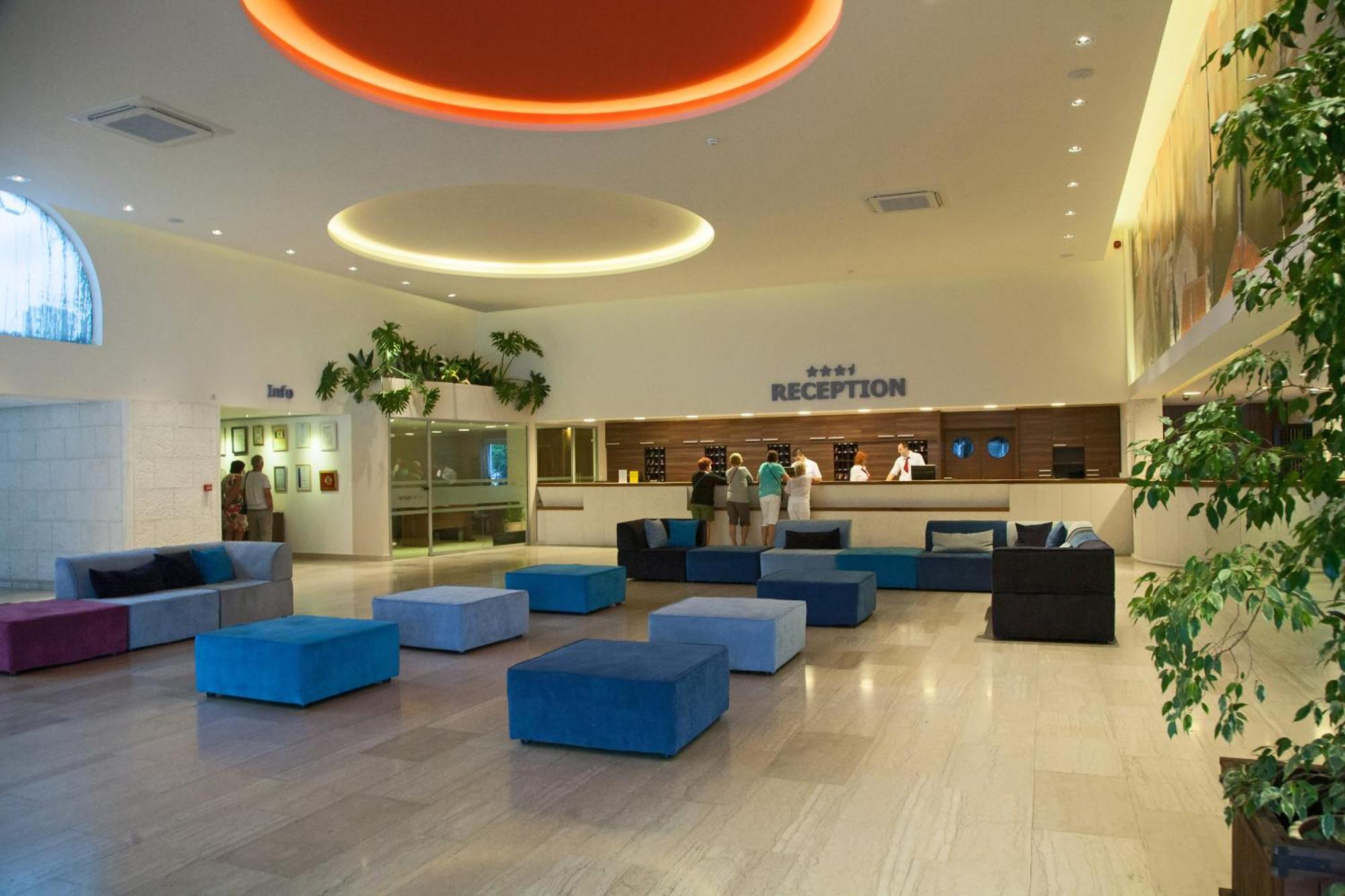 Hotel Slovenska Plaza Standard Budua Esterno foto
